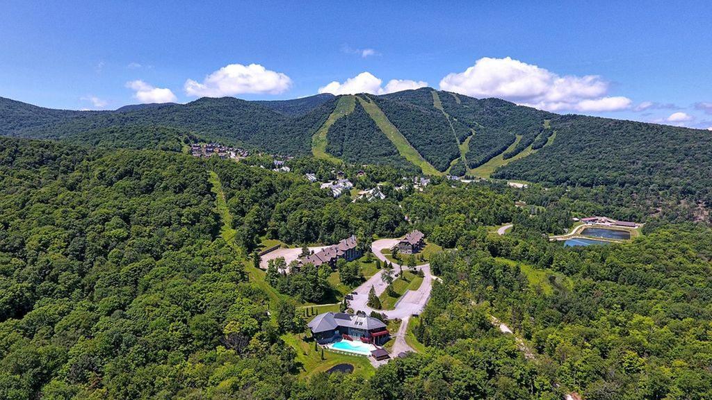 In/out Trailside Townhome Killington