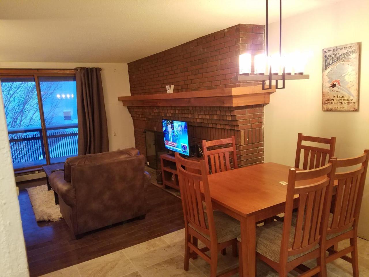 In/out Trailside Townhome Holiday home